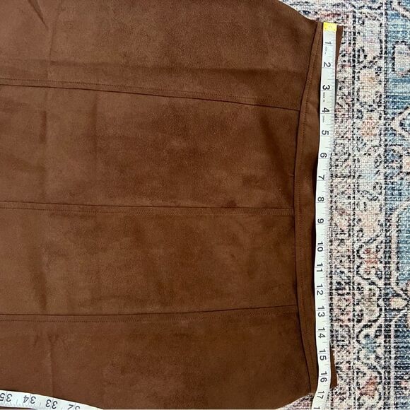 Banana Republic NWT Brown Vegan Faux Suede A-Line Mini Skirt Size 12 - Picture 7 of 14